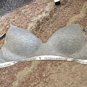 Victoria Secret and Pink Women’s Bra